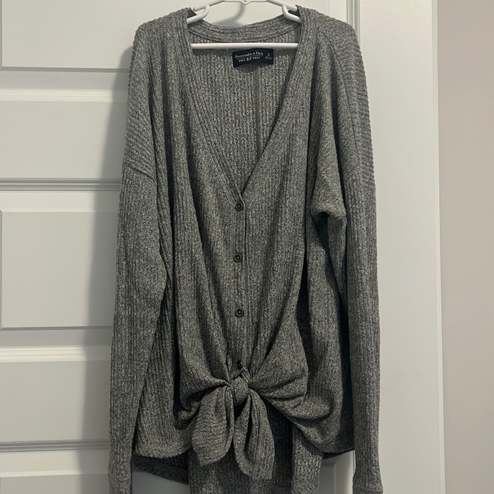 Abercrombie & Fitch soft cozy gray knit top